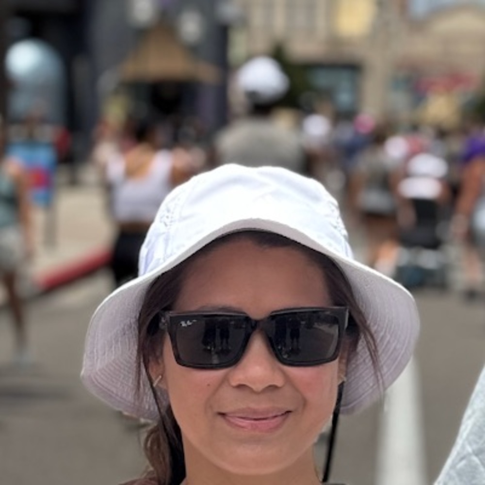 Meet your Posher, Maria nellie